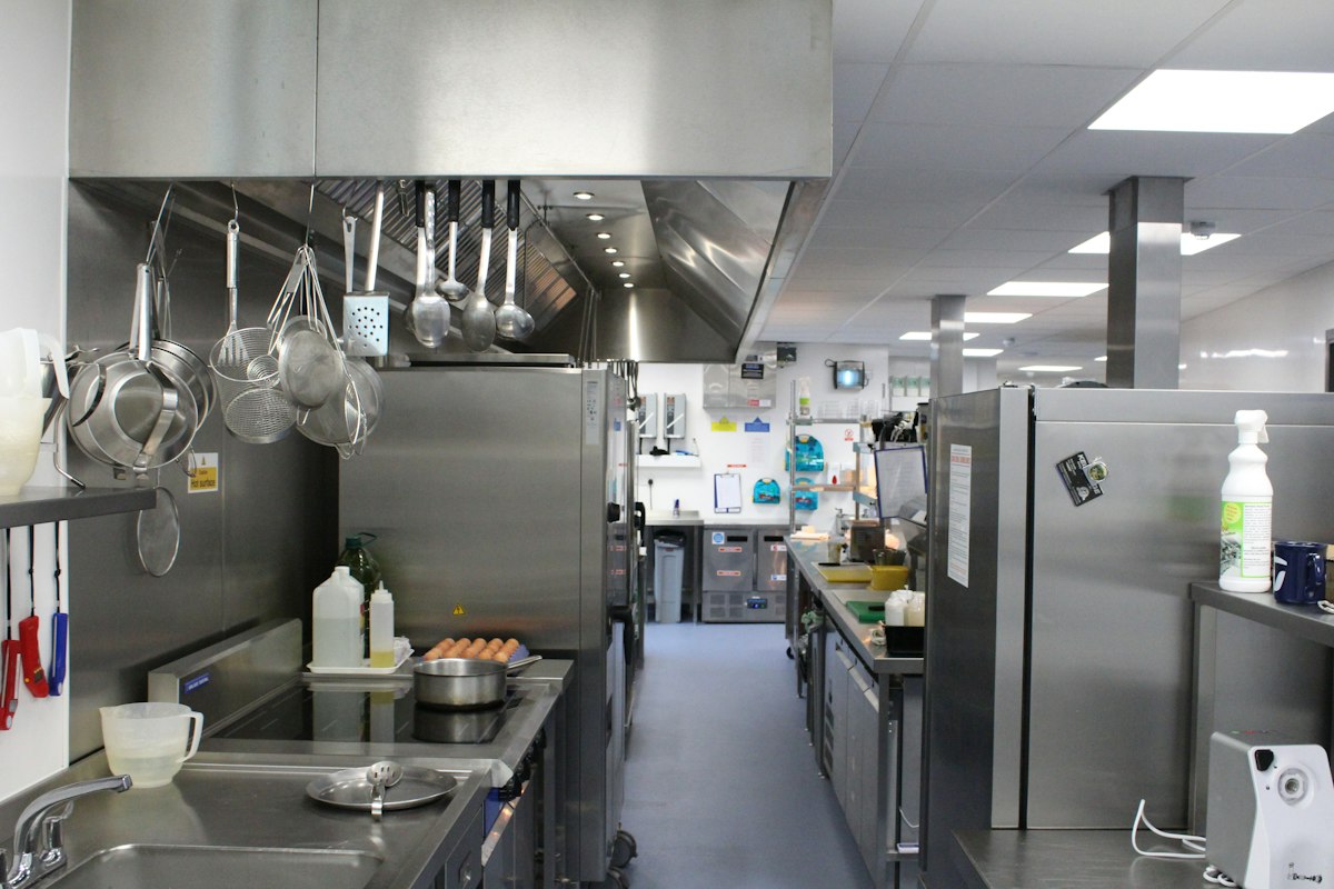 Obchodný manažér Žilinský kraj – profesionálna gastrotechnika v modernej kuchyni